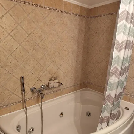 Lejlighed House In Chrisso Khrison